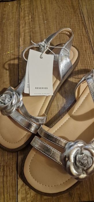 Sandałki reserved r. 35
