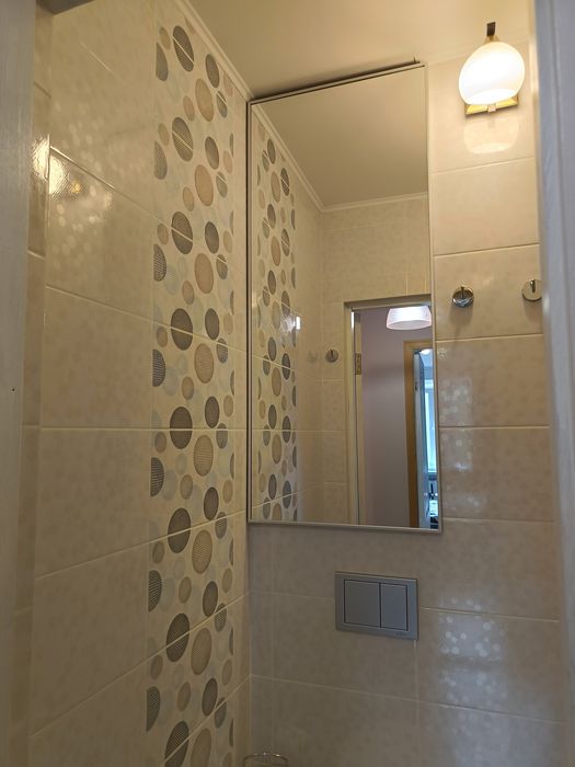 Продам 2 квартиру, меблі, техніка, автономне газове опалення,з гаражем