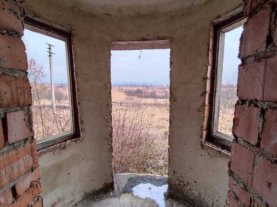 Продаж великого 3-х поверхового будинку, с. Лішня, 3км. до Дрогобича!