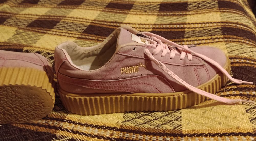Puma model Rihanna różowe roz.40 cena 32 zł...