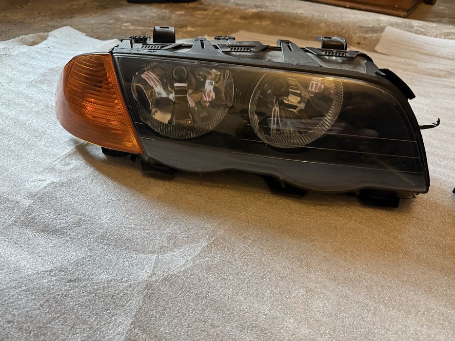 Faróis BMW Série 3 E46 (1998–2001) – Par