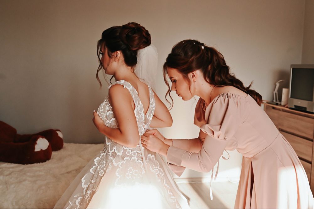 Весільна сукня в чудовому стані