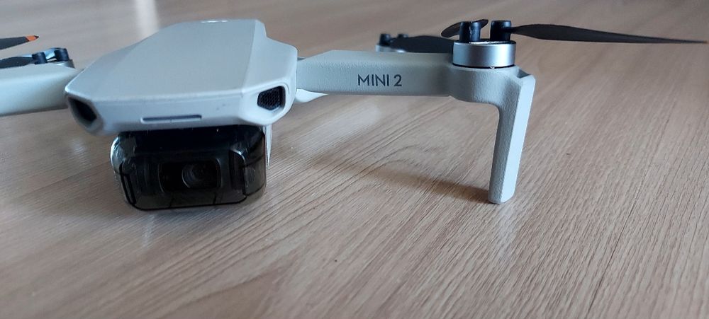 Sprzedam drona DJI Mini 2