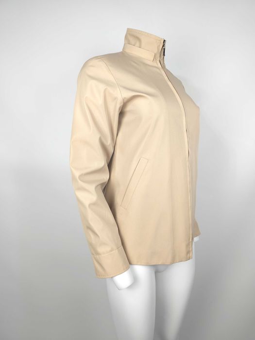 Fendi kurtka beżowa stójka