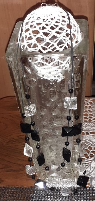 Piękny delikatny naszyjnik