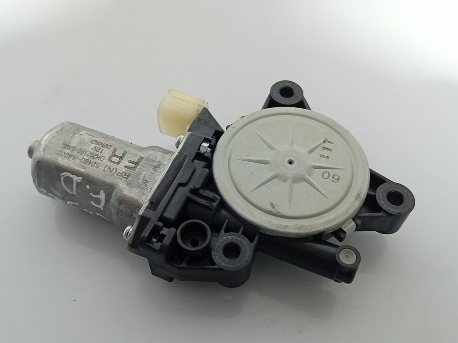 Motor vidro frente direito KIA Carens IV