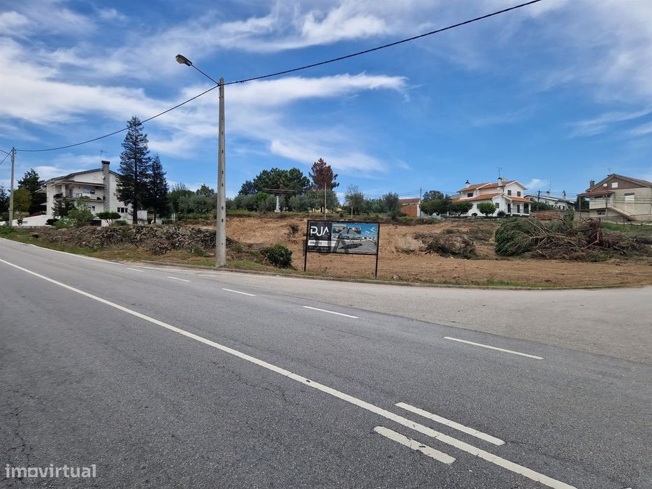 Terreno para Construção de Moradias em Nelas