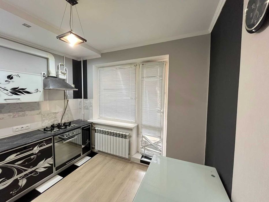 гарна 1к на озерній ,мінімальне оф