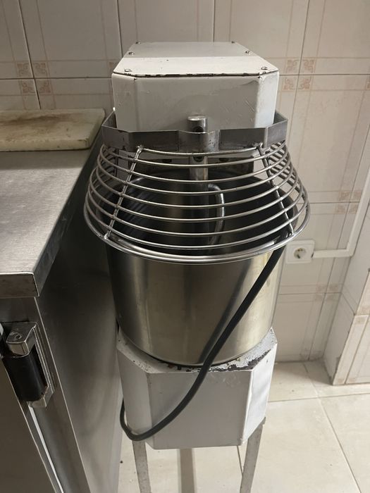Batedeira Industrial para Massas com Uso