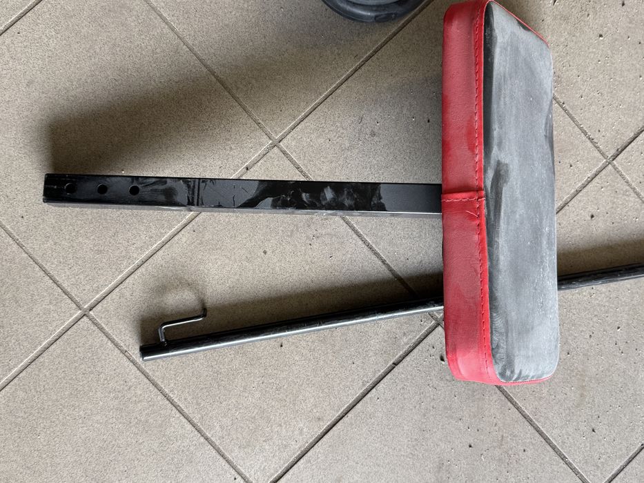 Zestaw do ćwiczeń ławeczka, 2 sztangi, gryf mały i obciążniki.