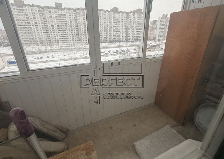 Продаж 3к квартири Бальзака 84