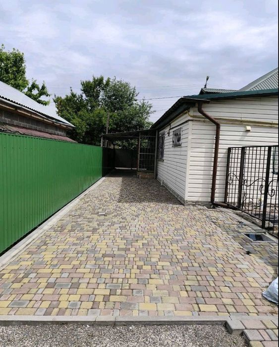 Продаю будинок , район Казбет