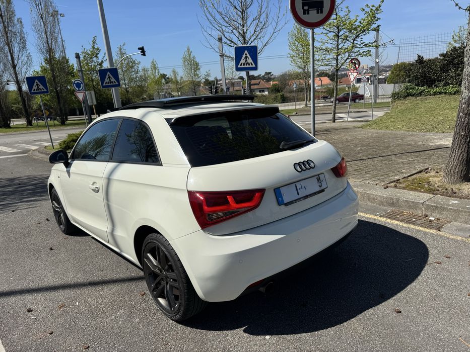 Audi A1 S-Line teto panoramico(abrir) — photo 4