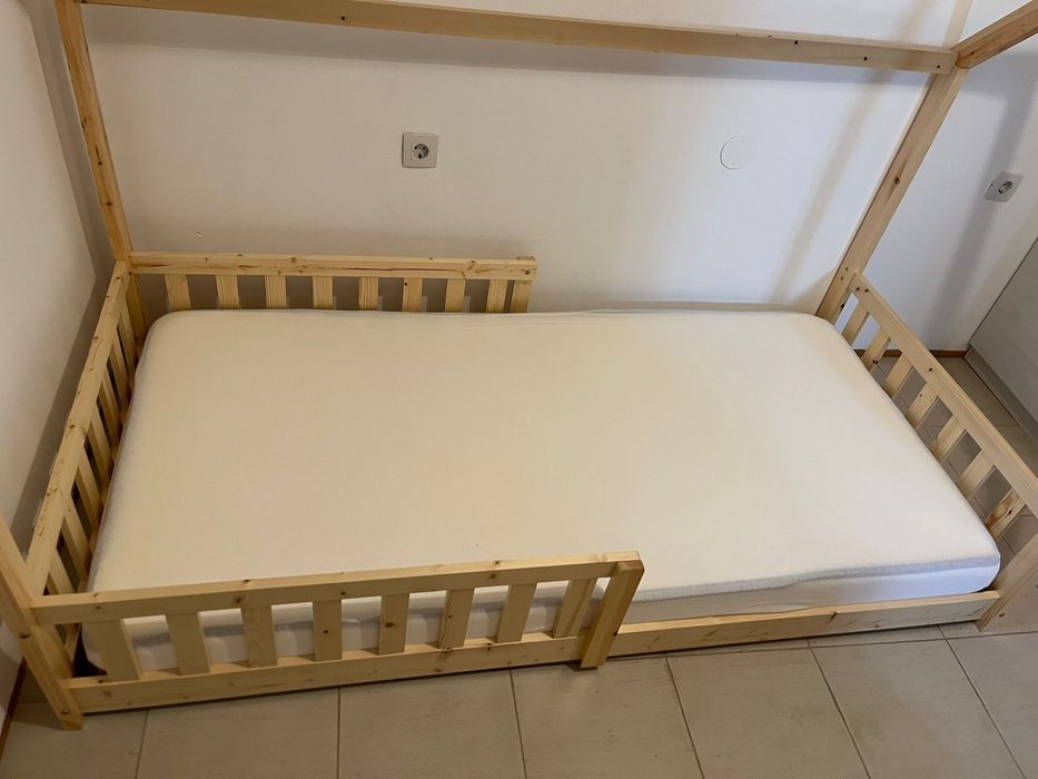 Cama Montessori Natural com colchão