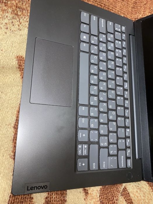 Продам ноутбук lenovo v14 g2 itl