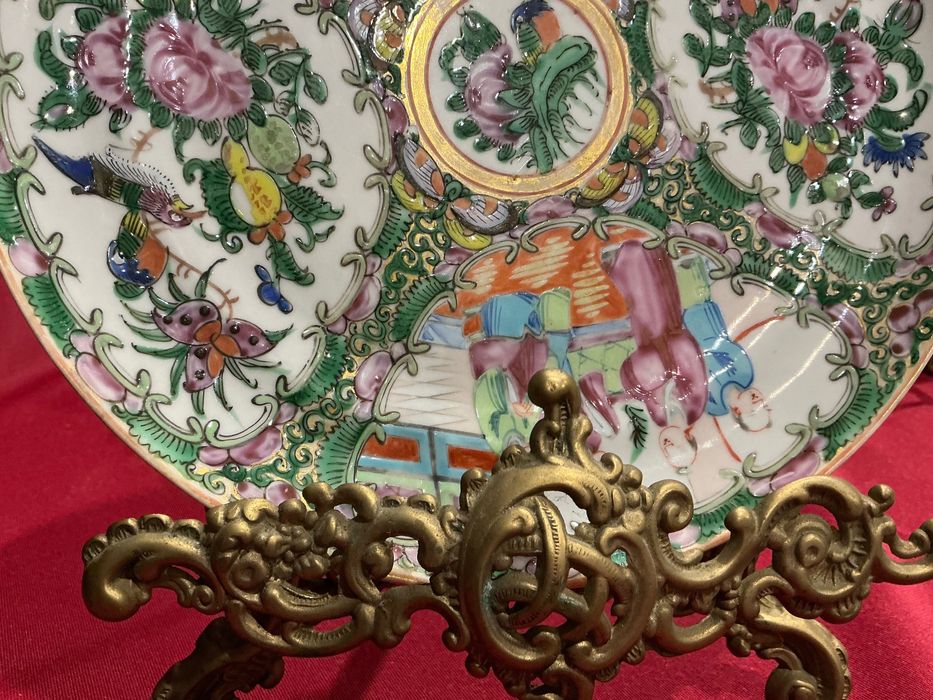 Prato oriental com 22cm.  Anúncios abaixo