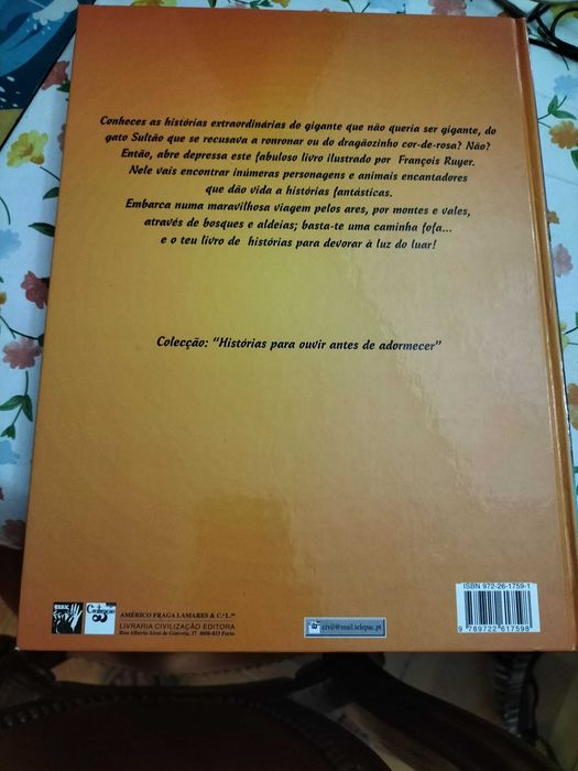 Livro Histórias de encantar em ótimo estado