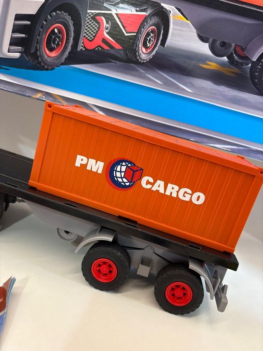Playmobil Samochód ciężarowy z przyczepą 70771