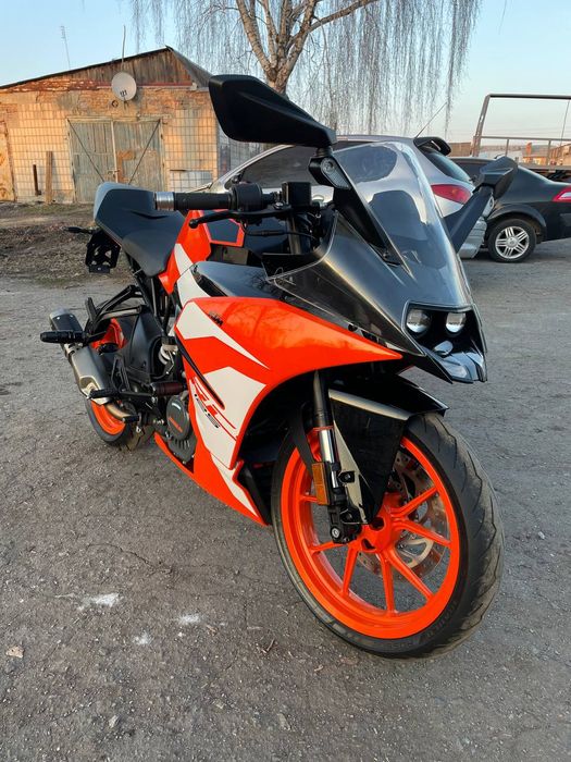 Продам мотоцикл Ktm RC 125к..