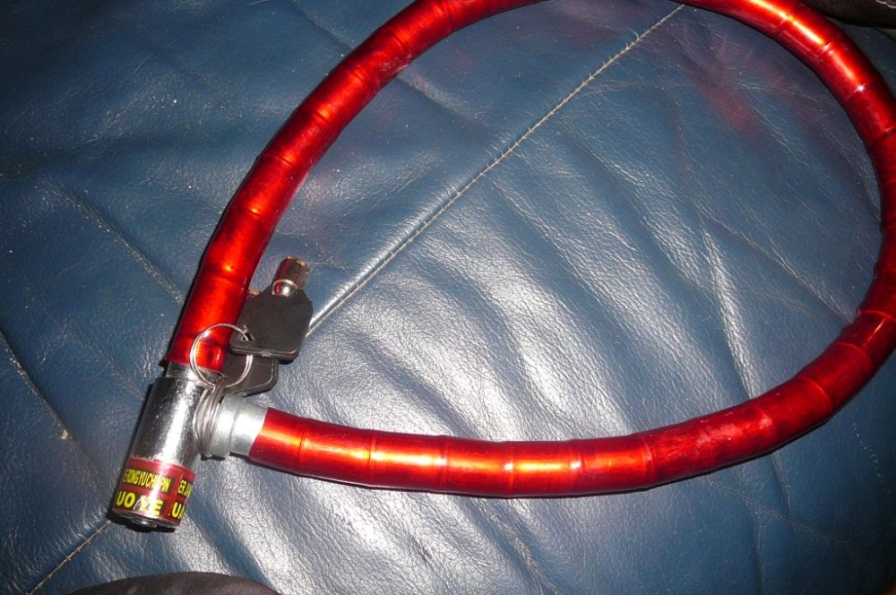 Zestaw : 2 Zapięcia rowerowe, + gratis  klamka metal retro