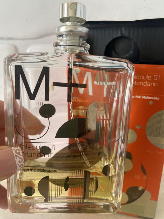 Escentric Molecules Molecule 01 + Мандарин