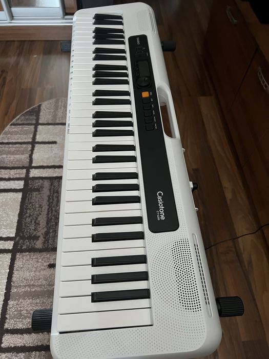 Синтезатор CT-S200WE