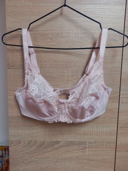 Biustonosz stanik powder pink Marks & Spencer  80 C