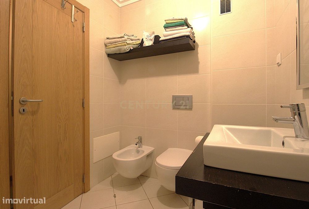Apartamento T3 com Suite no Montenegro – Rés do Chão
