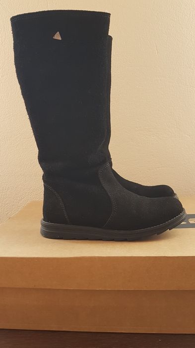 Kozaki zamszowe 35  j. nowe