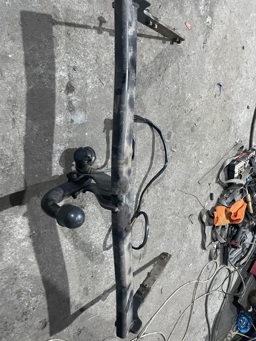 Оригінальний фаркоп прицепне skoda octavia a5