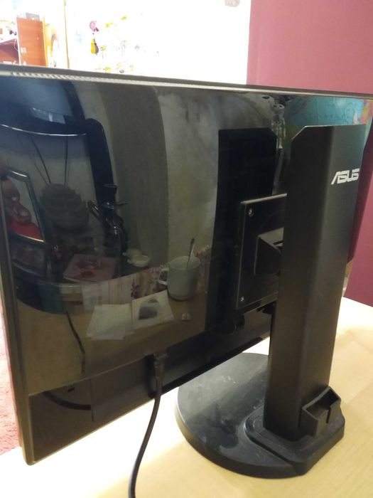 Продам монитор ASUS 24 дюйма на запчасти