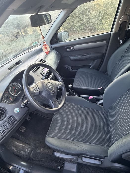 Suzuki Swift 1.3 benzyna