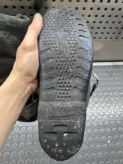 Продам мото боти кросс/ендуро Alpinestars tech10