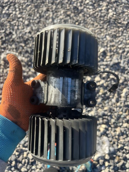 Вентилятор пічки BMW