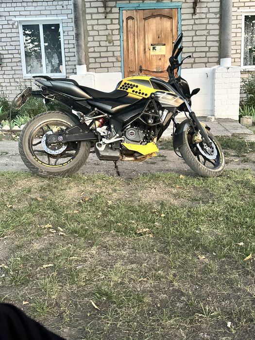 Баджадж пульсар нс 200