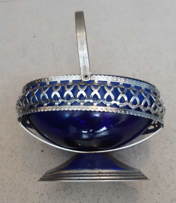 Antiga Cestinha Decorativa