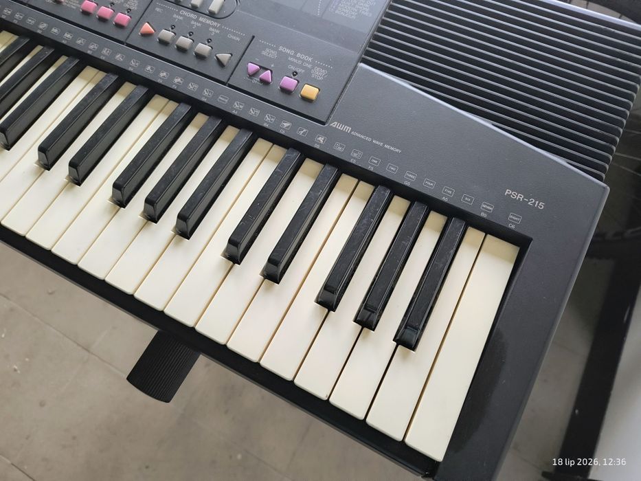 Yamaha PSR-215, organy, keyboard