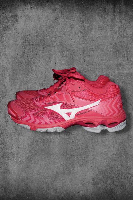 Damskie buty halowe siatkarskie Mizuno Wave Bolt 7 r. 37