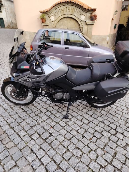 Vstron DL em excelente estado