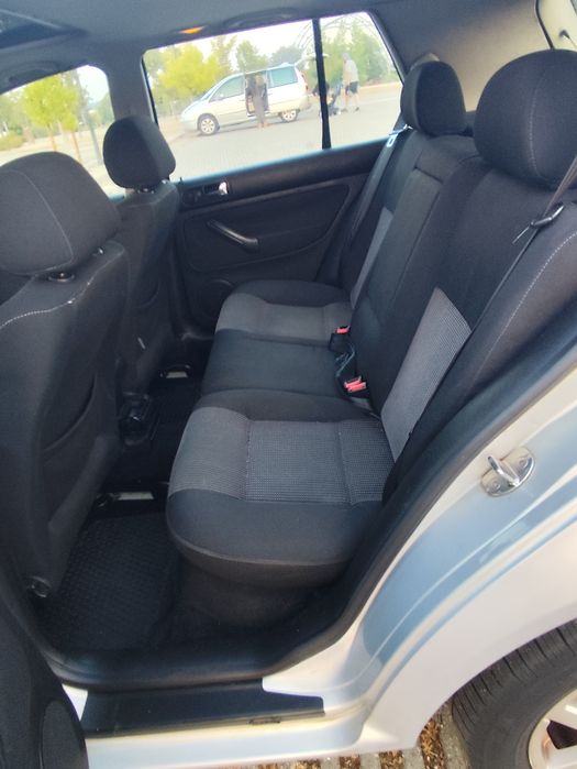 VW Golf 1.9TDi 110cv Confotline Nacional
