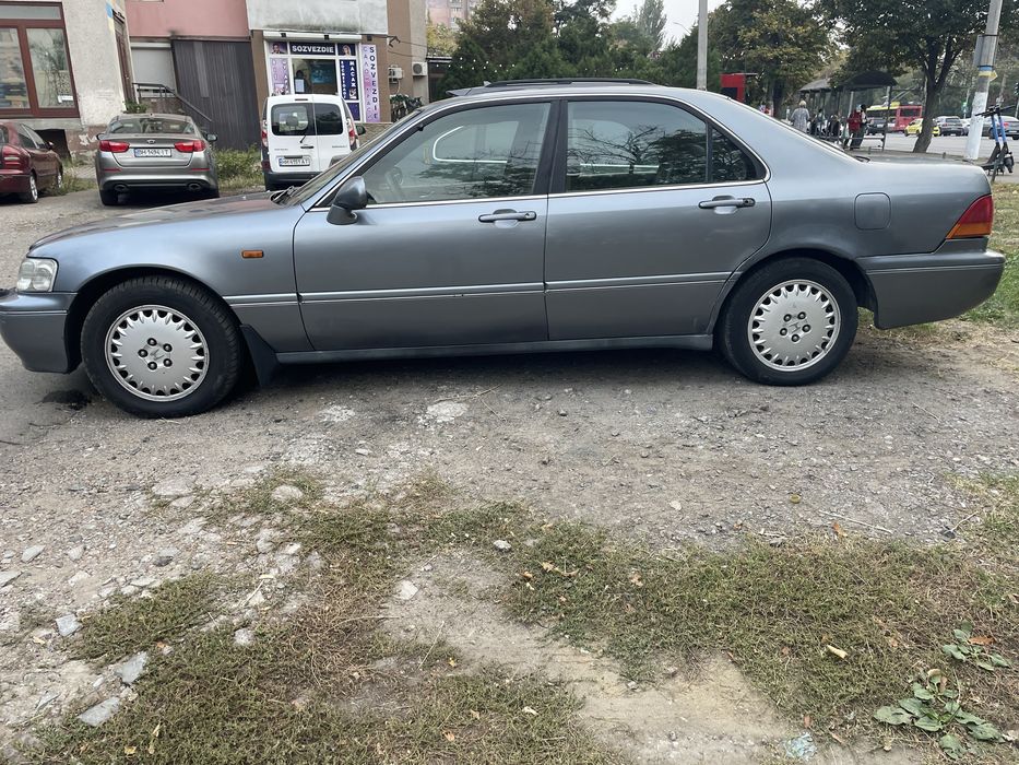 Продам Honda Legend