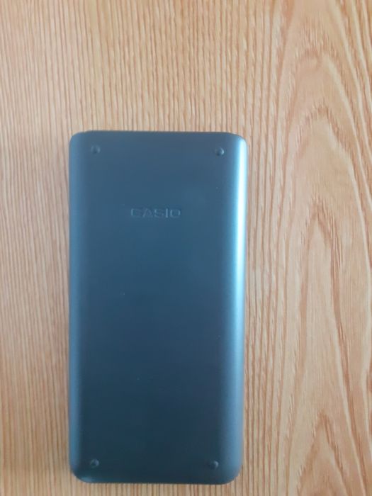 “Calculadora  Casio FX-82MS 2nd Edition – como nova”