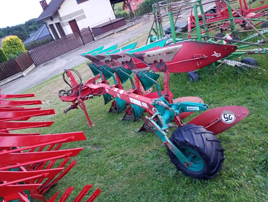 Pług obrotowy hydraulicznie