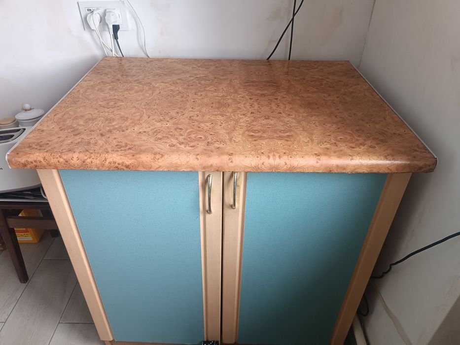 Мийка,стіл,меблі на кухню.Комплект