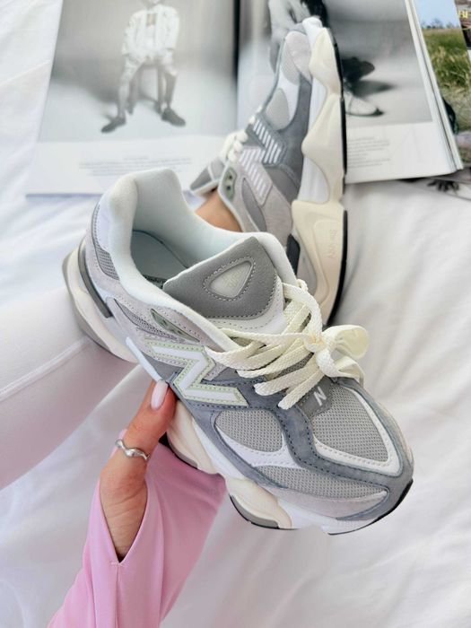 Кросівки жіночі / New Balance 9060