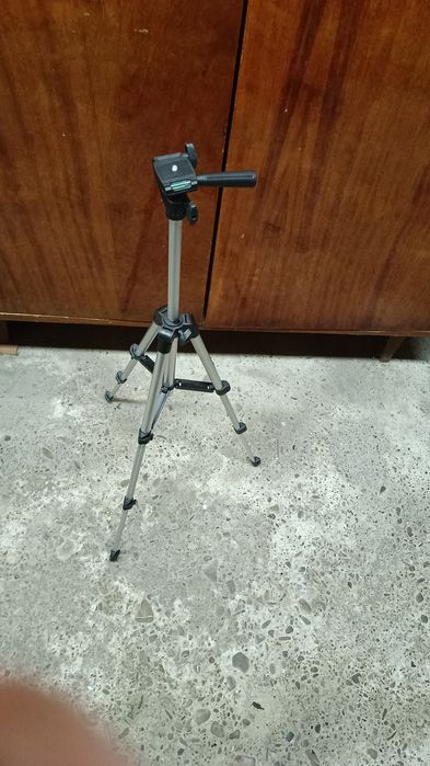 штатив-тринога 82см