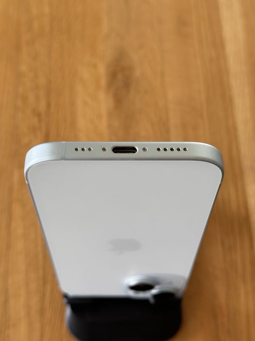 iPhone 15 128GB Blue