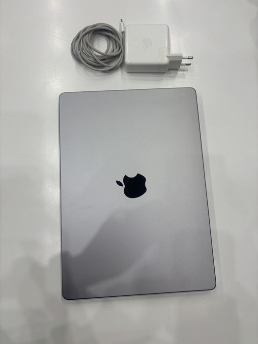 MacBook M1 Pro 32 GB 14-inch