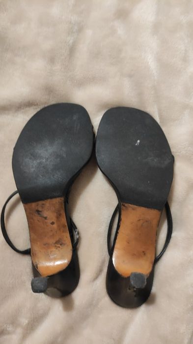 Sandália pele preta