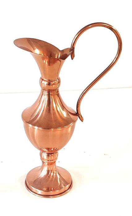Jarro decorativo em cobre